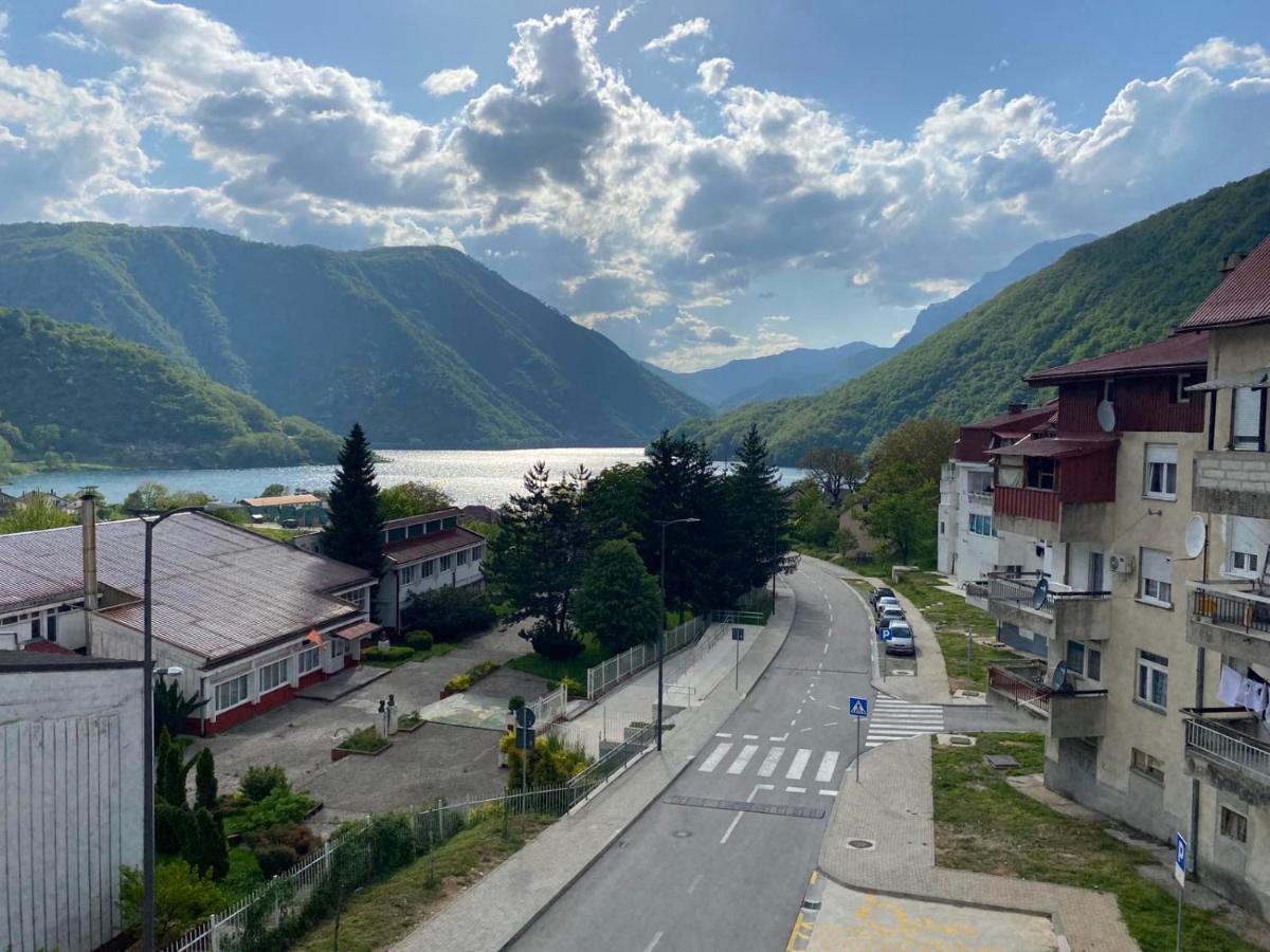 Apartman Andjela Plužine Buitenkant foto